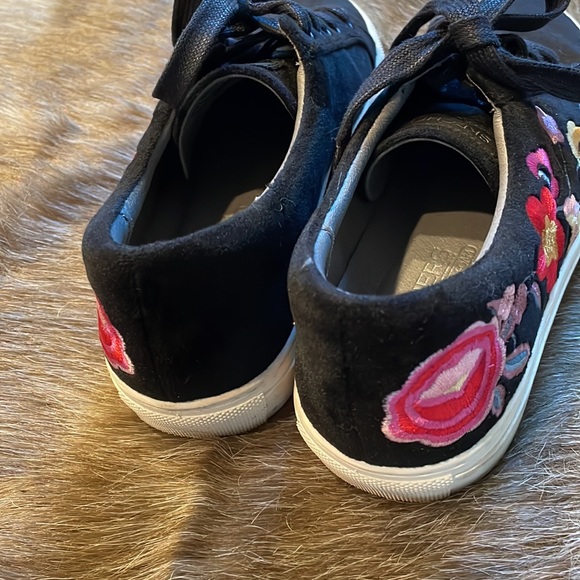 SKECHERS velvet embroidered floral shoes sneakers - Picture 5 of 6
